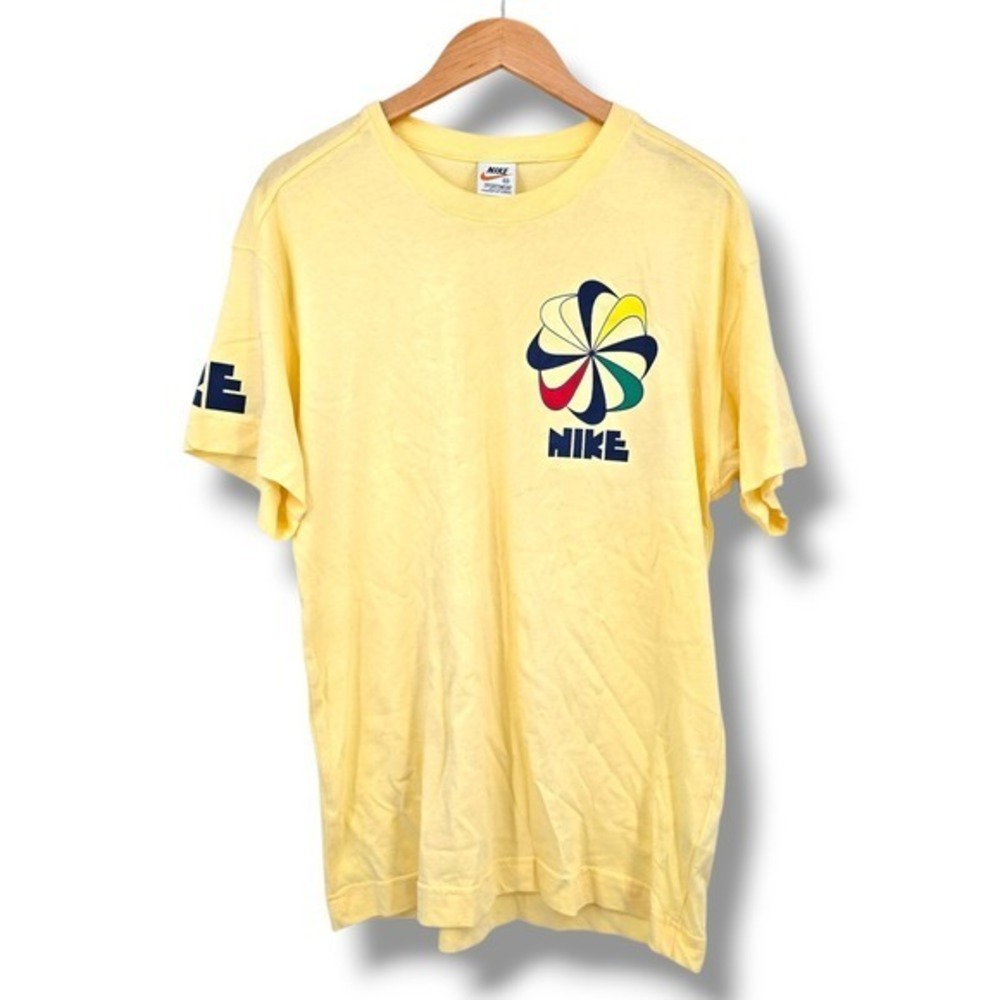 Vintage Nike Sportswear T-Shirt Multicolor Logo Graphic Tee Casual‎ Top Medium